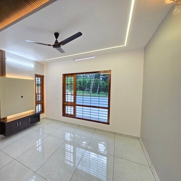 Room in 3 BHK Villa at Pudussery – for Sale