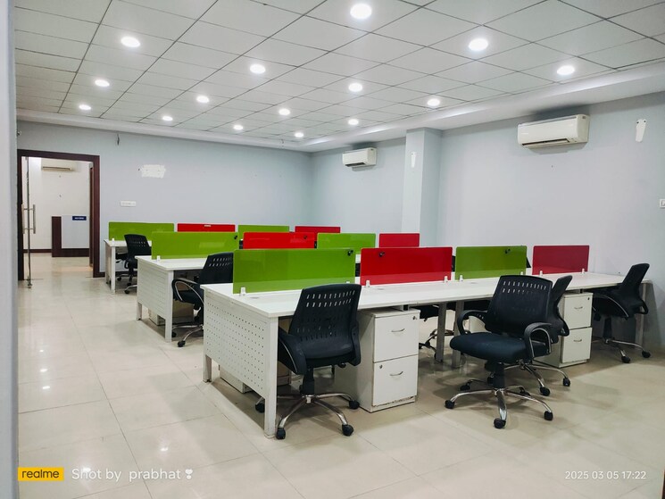 Team Area, arv-park Commercial Office Space in IT/SEZ 1500 Sq.Ft. In Sector 63 Noida 8414919