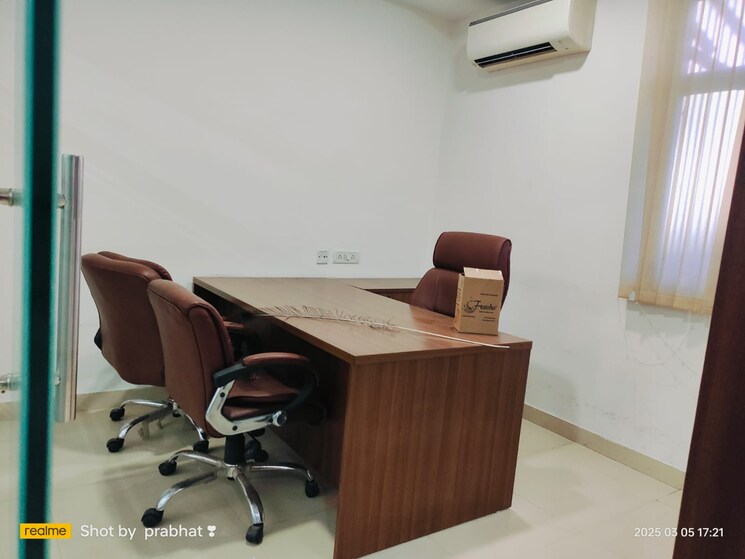 Team Area, arv-park Commercial Office Space in IT/SEZ 1500 Sq.Ft. In Sector 63 Noida 8414919