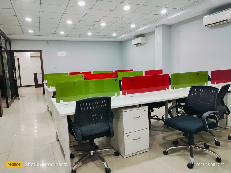 Team Area, arv-park Commercial Office Space in IT/SEZ 1500 Sq.Ft. In Sector 63 Noida 8414919