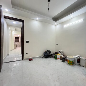 Parking in 1 BHK Builder Floor at Chattarpur – for Rent