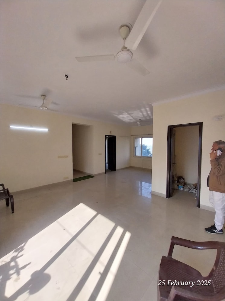 Bedroom, paramount-golf-foreste-apartments 3 Bedroom 2220 Sq.Ft. Villa In Zeta I Greater Noida Greater Noida 8414951