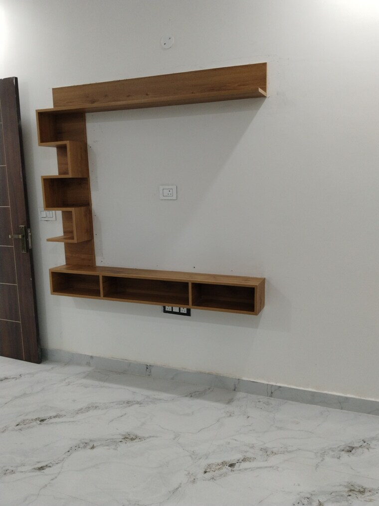 Room, pir machalla 3 Bedroom 1300 Sq.Ft. Builder Floor In Pir Machalla Zirakpur 8414964