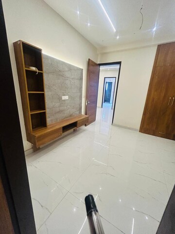 Room in 3 BHK Builder Floor at Pir Machalla – for Sale