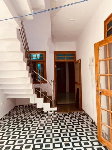 Building Lobby in 3 BHK Independent House at Vishal Enclave Chinhat, Chinhat – for Sale