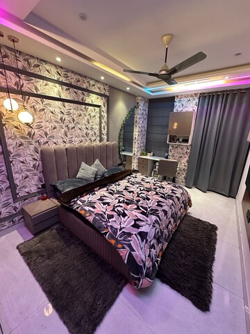 Bedroom in 4 BHK Apartment at Indrapuram – for Rent