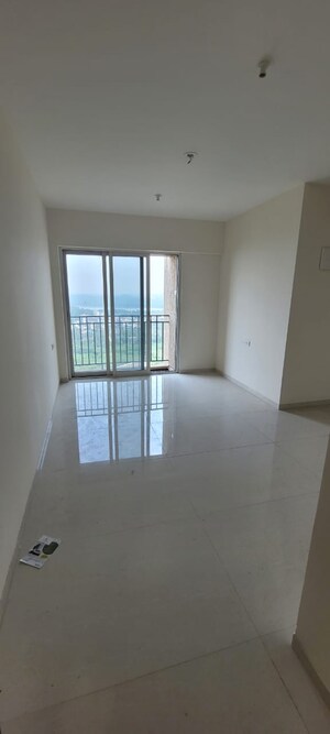 Room in 2 BHK Apartment at Vijay Orovia, Ghodbunder Road – for Sale