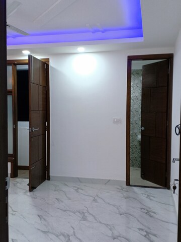 Room in 2 BHK Apartment at Panchsheel Vihar – for Rent