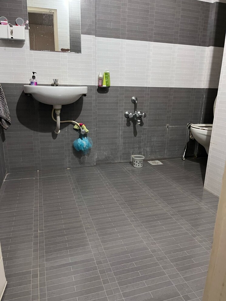 Bathroom, tata-eureka-park 3 Bedroom 1285 Sq.Ft. Apartment In Sector 150 Noida 8415181