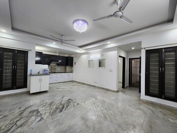Room in 3 BHK Apartment at Vasant Kunj – for Rent