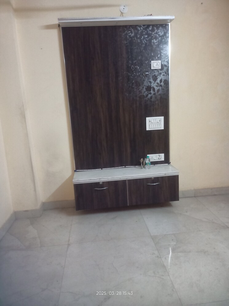 undefined, mansa ram park 3.5 Bedroom 750 Sq.Ft. Builder Floor In Mansa Ram Park Delhi 8415257