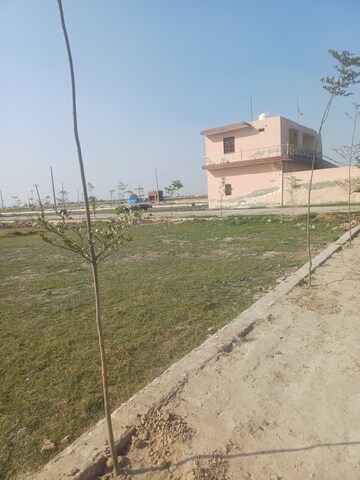  Plot For Sale in Jewar