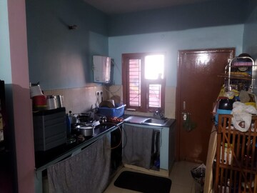 Kitchen in 2.5 BHK Apartment at Greenwood Apartment, Gomti Nagar – for Rent
