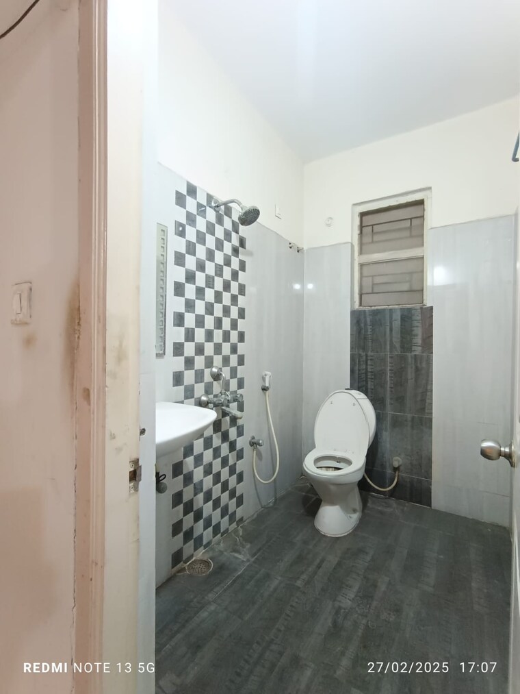 Bathroom, tarnaka 3 Bedroom 1360 Sq.Ft. Apartment In Tarnaka Hyderabad 8415384