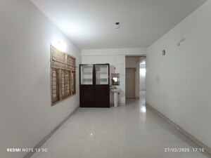 Room in 3 BHK Apartment at Tarnaka – for Sale