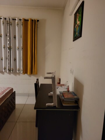Furnished Amenities in 2 BHK Apartment at Prestige Lakeside Habitat, Varthur – for Rent