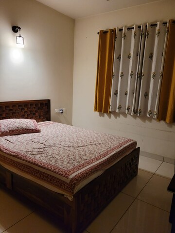 Bedroom in 2 BHK Apartment at Prestige Lakeside Habitat, Varthur – for Rent