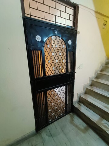 Furnished Amenities in 2 BHK Builder Floor at Mehrauli – for Rent