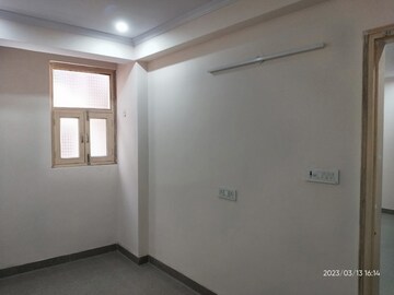 Room in 2 BHK Builder Floor at Mehrauli – for Rent