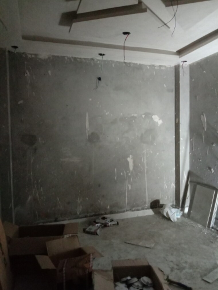 Room, dwarka mor 2.5 Bedroom 612 Sq.Ft. Independent House In Dwarka Mor Delhi 8415476