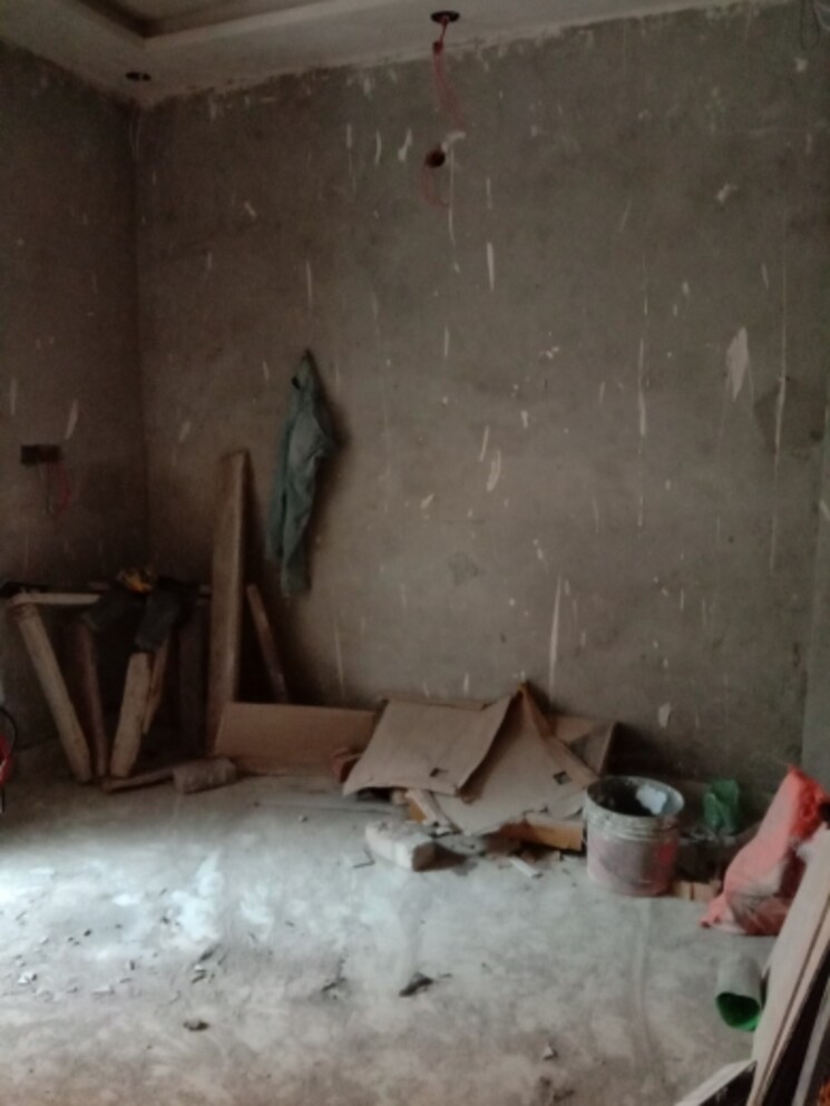 Room, dwarka mor 2.5 Bedroom 612 Sq.Ft. Independent House In Dwarka Mor Delhi 8415476