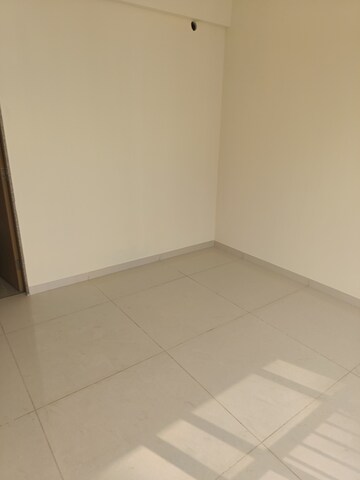 Room in 1 BHK Apartment at Godrej Nest Kandivali, Kandivali East – for Rent