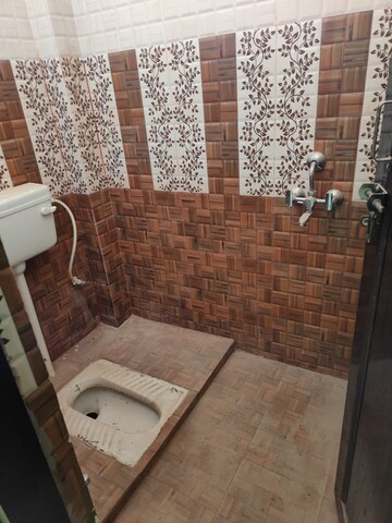 Bathroom in 2 BHK Independent House at Indira Nagar – for Rent