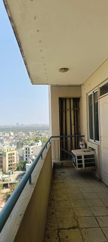 Building Lobby in 2.5 BHK Apartment at Bestech Park View Residency, Sector 3 – for Rent
