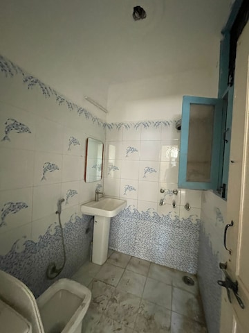 Bathroom in 2 BHK Builder Floor at Green Fields Colony – for Rent