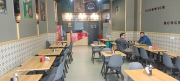  Showroom For Rent in Gota