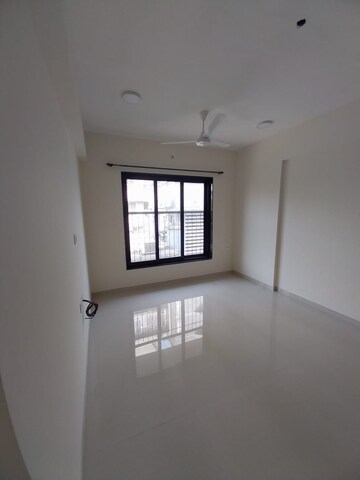 Room in 2 BHK Apartment at Chembur Colony – for Rent