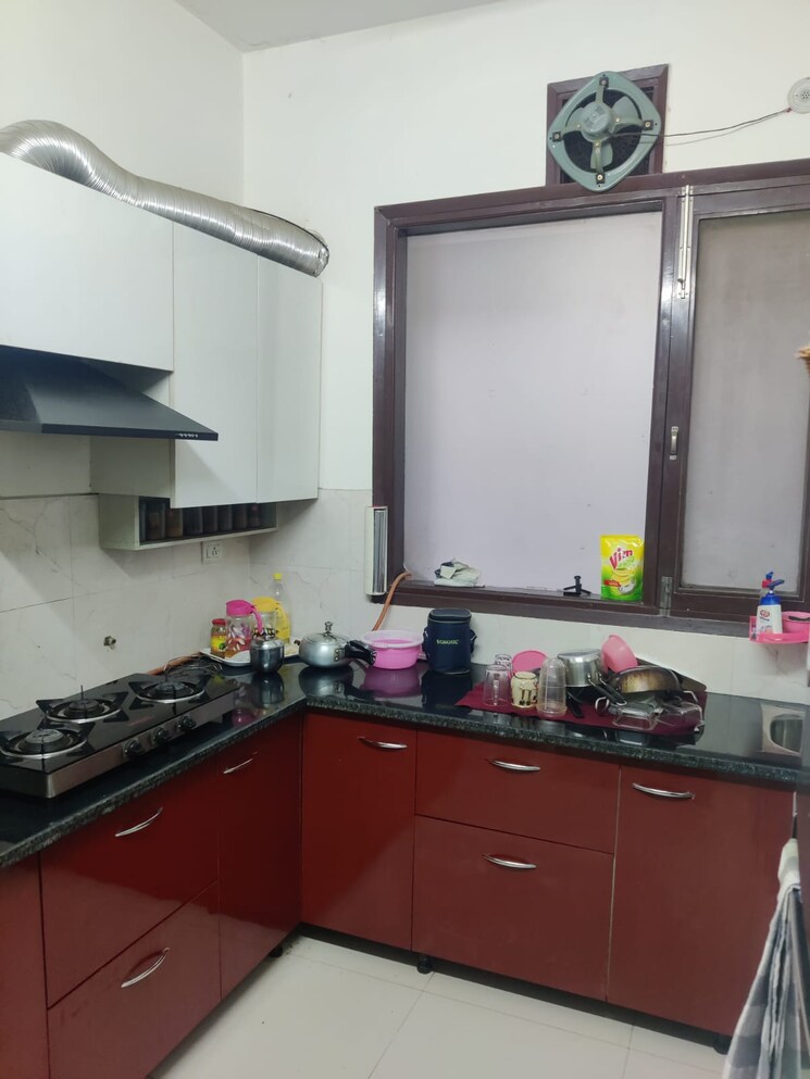 Kitchen, rwa-residential-society-sector-46 3 Bedroom 1300 Sq.Ft. Builder Floor In Sector 46 Gurgaon 8415711
