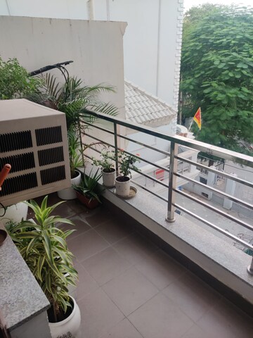 Balcony in 3 BHK Builder Floor at RWA Residential Society Sector 46, Sector 46 – for Rent
