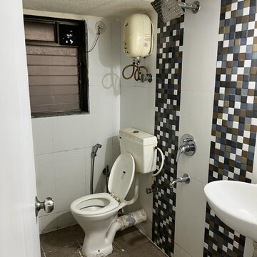 Team Area in 1 BHK Apartment at Kurla West – for Rent
