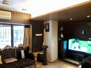 Living Room in 3 BHK Villa at Vikas Park, Deonar – for Rent