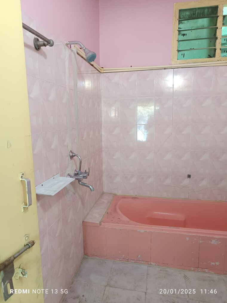 Bathroom, tarnaka 3 Bedroom 1550 Sq.Ft. Apartment In Tarnaka Hyderabad 8415783