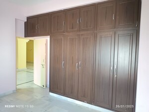 Room in 3 BHK Apartment at Tarnaka – for Sale