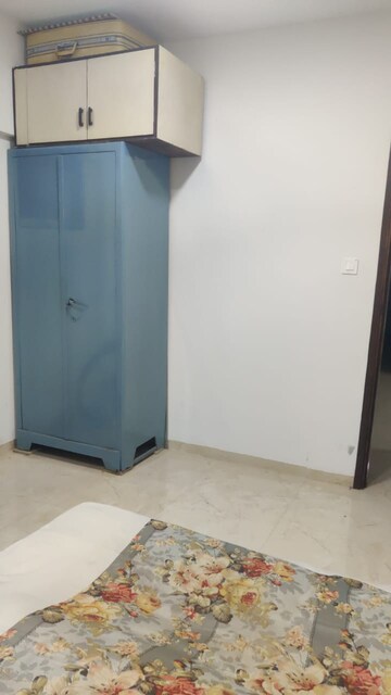 Master Bedroom in 2 BHK Apartment at Sri Nalini Apartments, Chembur – for Rent