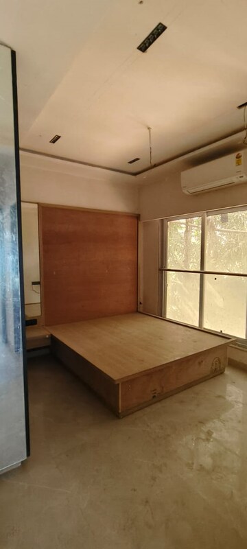 Bedroom in 1 BHK Apartment at Sindhi Society – for Rent
