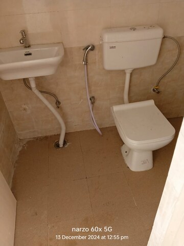 Bathroom in 3 BHK Apartment at ROF Aalayas Phase 2, Sector 102 – for Rent