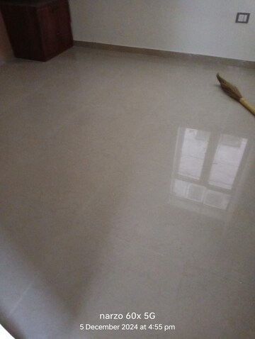 Room in 3 BHK Apartment at ROF Aalayas Phase 2, Sector 102 – for Rent