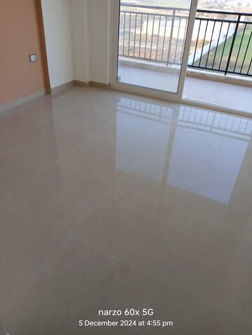 Room in 3 BHK Apartment at ROF Aalayas Phase 2, Sector 102 – for Rent