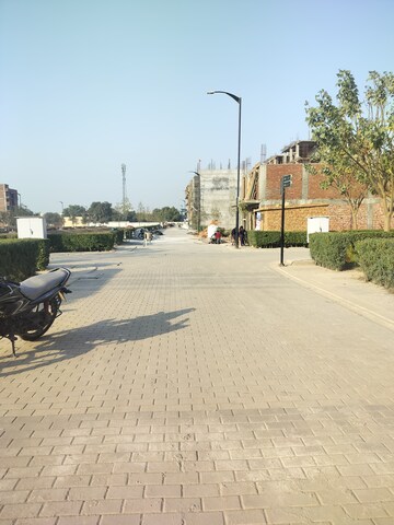 Parking in 3 BHK Builder Floor at BP Homes, Sector 85 – for Sale
