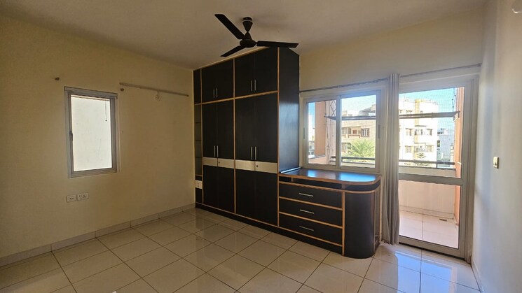 Room, mantri-sarovar 3 Bedroom 1750 Sq.Ft. Apartment In Hsr Layout Bangalore 8415937