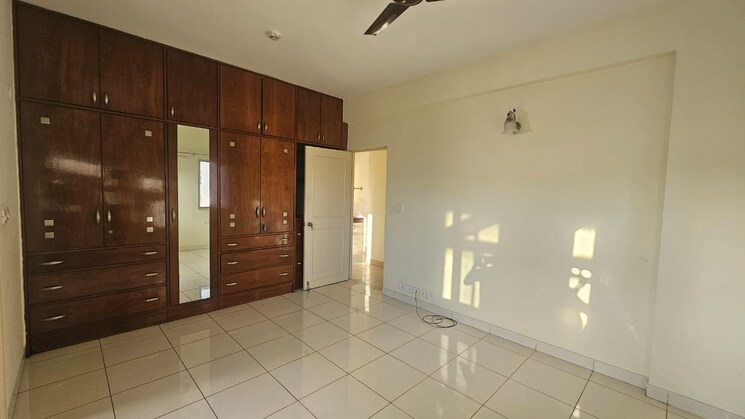 Room, mantri-sarovar 3 Bedroom 1750 Sq.Ft. Apartment In Hsr Layout Bangalore 8415937