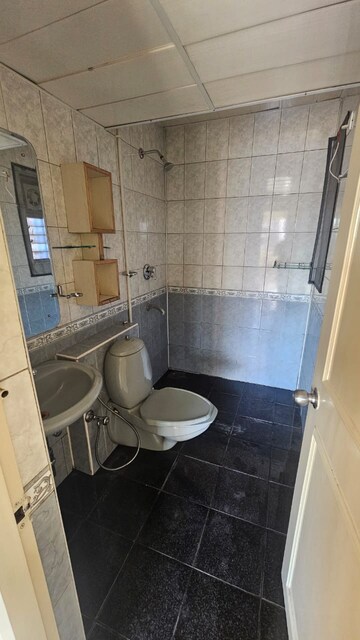 Bathroom in 3 BHK Apartment at Mantri Sarovar, Hsr Layout – for Rent