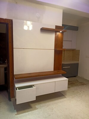 Room in 4 BHK Builder Floor at Sector 1 Greater Noida – for Sale