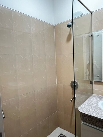 Bathroom in 2.5 BHK Apartment at Emaar Emerald Estate, Sector 65 – for Rent