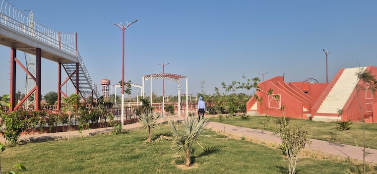 Garden, jagatpura  166 Sq.Yd. Plot In Jagatpura Jaipur 8416048