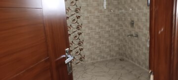 Bathroom in 2 BHK Independent House at Sector 16a – for Rent